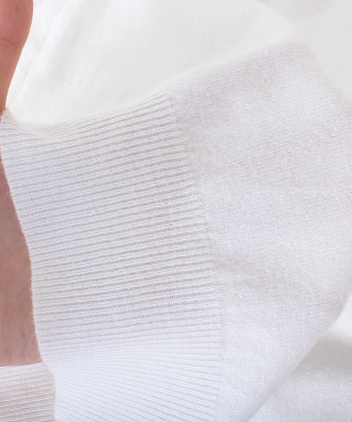 Primazel（プリマゼル）の「Vネック長袖シンプルニットソー（ニット/セーター・レディース・ホワイト/ブラック/モカ・M）」の8枚目の写真