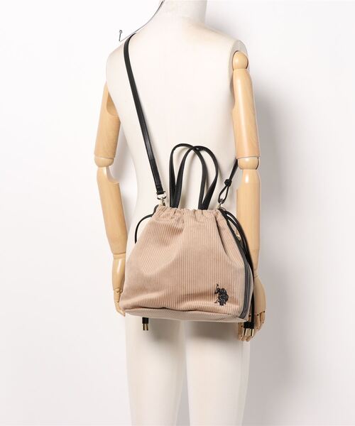 U.S. POLO ASSN.(ユーエスポロアッスン)の「【U.S. POLO ASSN.】 ユーエスポロアッスン コーデュロイ 2WAY巾着バッグ(ハンドバッグ・レディース・ブラック/ベージュ/ホワイト×ブラック・FREE)」の7枚目の写真