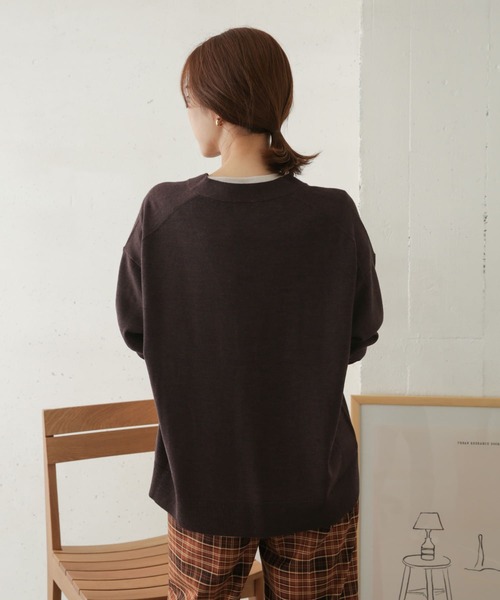 URBAN RESEARCH DOORS(アーバンリサーチドアーズ)の「ウールワイドVネックカーディガン(カーディガン/ボレロ・レディース・オートミール/ダークブラウン/ライトグレー・ONE)」の8枚目の写真