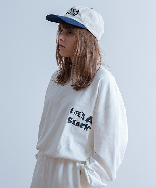 LIFE'S A BEACH（ライフズアビーチ）の「Universal Style Wear × Life's a Beach /ライフズアビーチ コラボ ロンT（Tシャツ/カットソー・メンズ・カーキ/スミクロ/オフホワイト/ネイビー・MEDIUM/X-LARGE/LARGE）」の2枚目の写真