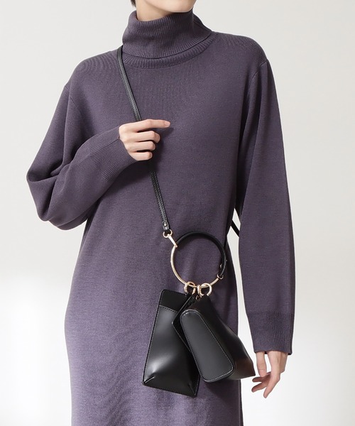 N.（N. Natural Beauty Basic）（エヌエヌナチュラルビューティーベーシック）の「リングハンドルマルチケースショルダーバッグ（ショルダーバッグ・レディース・ブラック/ベージュ・ﾌﾘ-）」の3枚目の写真