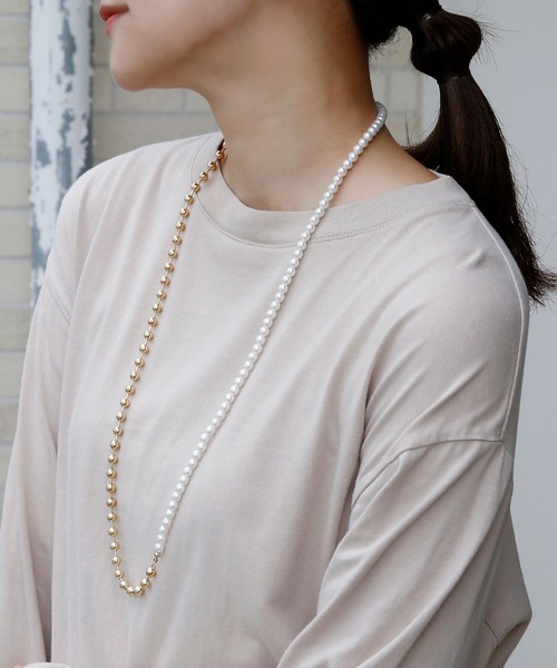 colleca la(コレカラ)の「パールとボールチェーンのコンビネーションネックレス(ネックレス・レディース・シルバー/ゴールド・フリ-)」の4枚目の写真