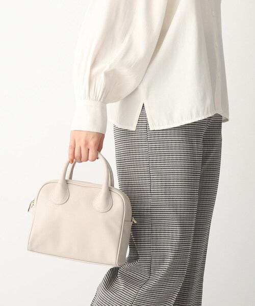 AG by aquagirl(エージーバイアクアガール)の「◆フェイクレザーボックスボストン【2WAY】(ボストンバッグ・レディース・オフホワイト/グレー/ネイビー・00)」の10枚目の写真