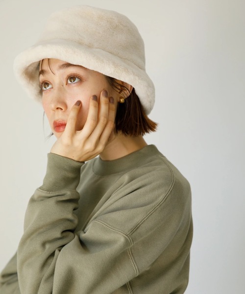 koe(コエ)の「ファーバケットハット*(キャップ・レディース・グレー/ブラック/ベージュ/アイボリー・FREE)」の2枚目の写真