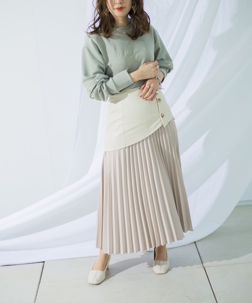 mona Belinda(モナベリンダ)の「合皮切替プリーツスカート(スカート・レディース・イエロー/アイボリー・FREE)」の3枚目の写真