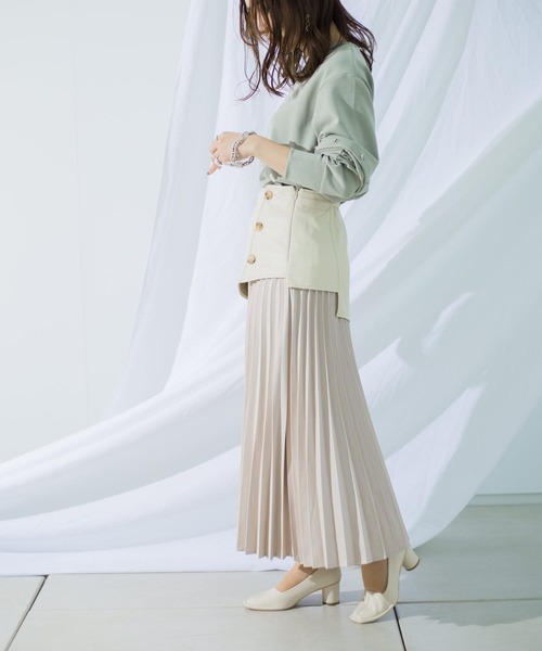 mona Belinda(モナベリンダ)の「合皮切替プリーツスカート(スカート・レディース・イエロー/アイボリー・FREE)」の11枚目の写真