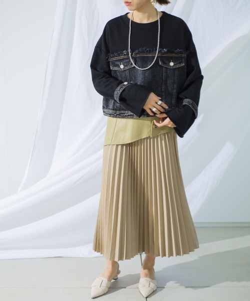 mona Belinda(モナベリンダ)の「合皮切替プリーツスカート(スカート・レディース・イエロー/アイボリー・FREE)」の5枚目の写真