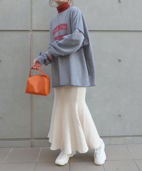 CORNERS（コーナーズ）の「カレッジロゴルーズスウェット（スウェット・レディース・スミクロ/杢グレー/オートミール/ライトグリーン・FREE）」の7枚目の写真