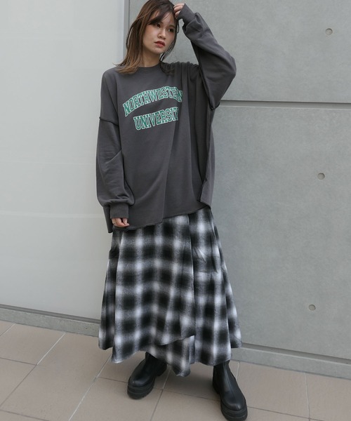 CORNERS（コーナーズ）の「カレッジロゴルーズスウェット（スウェット・レディース・スミクロ/杢グレー/オートミール/ライトグリーン・FREE）」の19枚目の写真