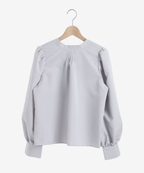 MAJESTIC LEGON（マジェスティックレゴン）の「バックリボンエアリーブラウス（シャツ/ブラウス・レディース・ライトグレー/アイボリー/グレー系その他・MEDIUM）」の3枚目の写真