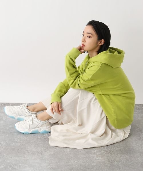 JEANASIS（ジーナシス）の「クリアソールボリュームスニーカー/263456（スニーカー・レディース・ホワイト/ブラック・M/L）」の3枚目の写真