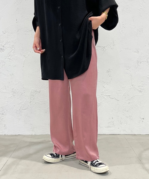 apres jour mignon(アプレジュールミニョン)の「カラーサテンイージーパンツ【ZOZOTOWN限定アイテム】(その他パンツ・レディース・グリーン/ピンク/ブラック/オレンジ・SMALL/MEDIUM/X-LARGE)」の11枚目の写真