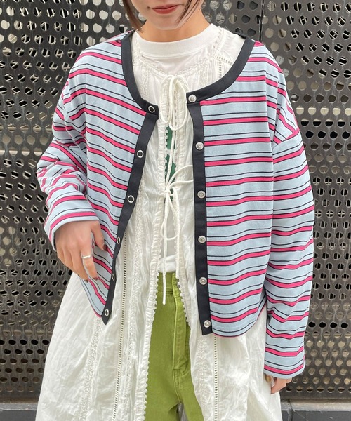 byYOUANCE（バイユアンス）の「マルチボーダースナップボタンカーディガン（カーディガン/ボレロ・レディース・ネイビー/サックスブルー/イエロー/ブルー系その他・FREE）」の3枚目の写真