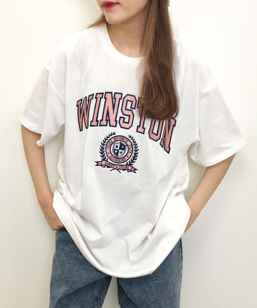 INGNI(イング)の「フロッキーカレッジロゴ半袖Tシャツ(Tシャツ/カットソー・レディース・ネイビー/レッド/グリーン/ホワイト×グリーン/ホワイト×ピンク・M)」の3枚目の写真