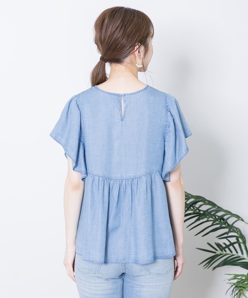 URBAN RESEARCH Sonny Label（アーバンリサーチサニーレーベル）の「フレアスリーブデニムブラウス（シャツ/ブラウス・レディース・インディゴブルー/ライトインディゴブルー・FREE）」の13枚目の写真