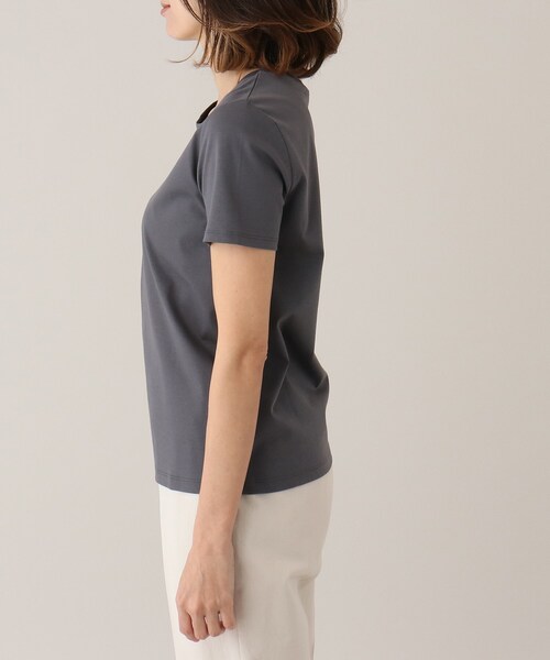 UNTITLED(アンタイトル)の「【接触冷感】アイスクリアコットンTシャツ(Tシャツ/カットソー・レディース・オフホワイト/ブラック/ダークグレー・44/02/04/48/00)」の6枚目の写真