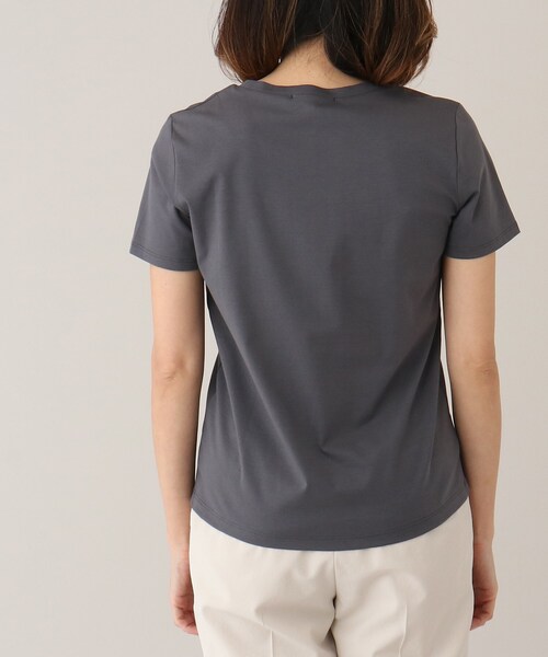 UNTITLED(アンタイトル)の「【接触冷感】アイスクリアコットンTシャツ(Tシャツ/カットソー・レディース・オフホワイト/ブラック/ダークグレー・44/02/04/48/00)」の7枚目の写真