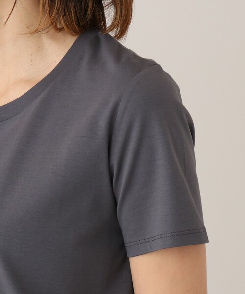 UNTITLED(アンタイトル)の「【接触冷感】アイスクリアコットンTシャツ(Tシャツ/カットソー・レディース・オフホワイト/ブラック/ダークグレー・44/02/04/48/00)」の9枚目の写真