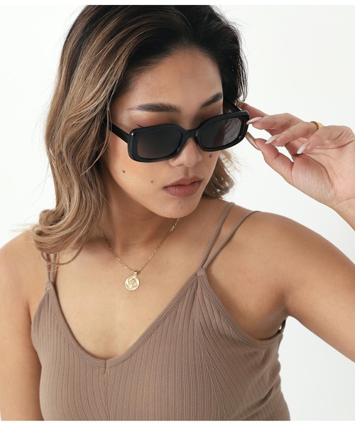 ANAP（アナップ）の「スクエアサングラス（サングラス・レディース・ブラック・FREE）」の2枚目の写真