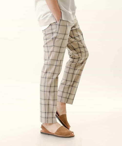a.v.v（アーヴェヴェ）の「【S-XXL】チェック柄スマートスラックス（アンクル丈）（スラックス・メンズ・ベージュ/ホワイト/ライトグレー/グレー・46/48/50/52/44）」の4枚目の写真