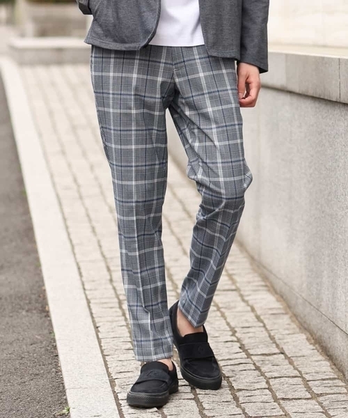 a.v.v（アーヴェヴェ）の「【S-XXL】チェック柄スマートスラックス（アンクル丈）（スラックス・メンズ・ベージュ/ホワイト/ライトグレー/グレー・46/48/50/52/44）」の3枚目の写真