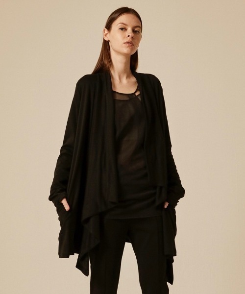 ADDICT NOIR（アディクトノアー）の「ADDICT NOIR/アディクト ノアー/Drape Cardi（カーディガン/ボレロ・レディース・ブラウン/ブラック・FREE）」の2枚目の写真