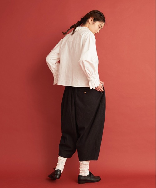 Malle(マル)の「malle オックス カットワーク刺繍 ブラウス(シャツ/ブラウス・レディース・ホワイト/ブラック・FREE)」の8枚目の写真