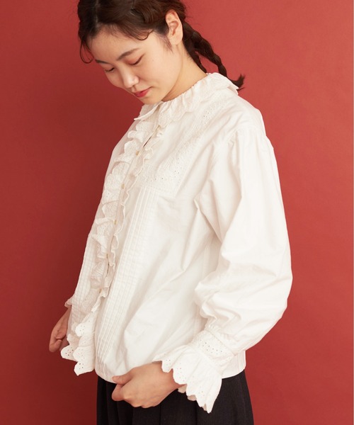 Malle(マル)の「malle オックス カットワーク刺繍 ブラウス(シャツ/ブラウス・レディース・ホワイト/ブラック・FREE)」の10枚目の写真