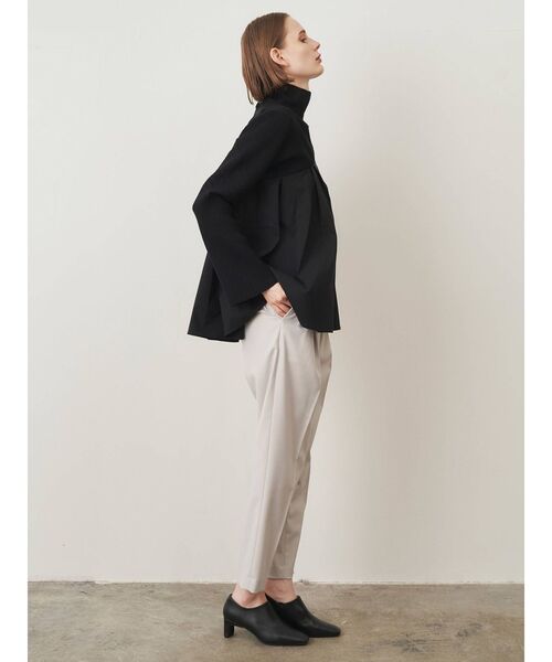 ELENDEEK（エレンディーク）の「TUCK PLEATS COMBI CABLE KT（ニット