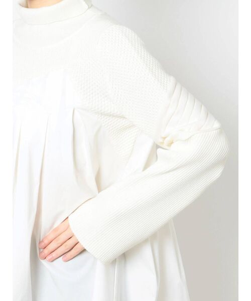 ELENDEEK(エレンディーク)の「TUCK PLEATS COMBI CABLE KT(ニット/セーター・レディース・オフホワイト/ブラック・FREE)」の15枚目の写真