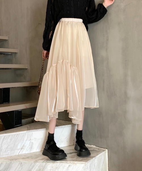 almo(アルモ)の「光沢シフォンアシンメトリースカート(BQ)(スカート・レディース・ブラック/アイボリー/モカ・MEDIUM)」の4枚目の写真