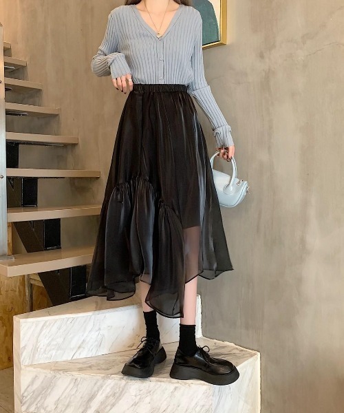 almo(アルモ)の「光沢シフォンアシンメトリースカート(BQ)(スカート・レディース・ブラック/アイボリー/モカ・MEDIUM)」の9枚目の写真