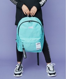 ストラップ付きデイリーリュック