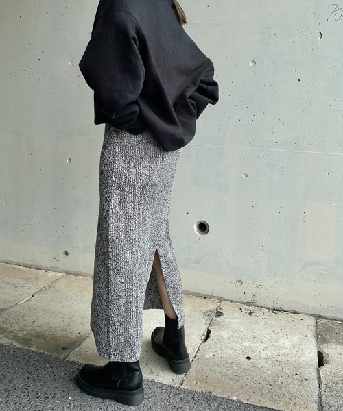 y/m by RIKA(イムバイリカ)の「バルキーミックスナロースカート(スカート・レディース・ブラック/イエロー・FREE)」の8枚目の写真