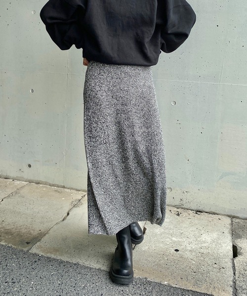 y/m by RIKA(イムバイリカ)の「バルキーミックスナロースカート(スカート・レディース・ブラック/イエロー・FREE)」の9枚目の写真