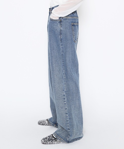 PUNYUS(プニュズ)の「デニムバギーパンツ(デニムパンツ・レディース・ライトインディゴブルー/ブラック・1/2/3/4)」の13枚目の写真