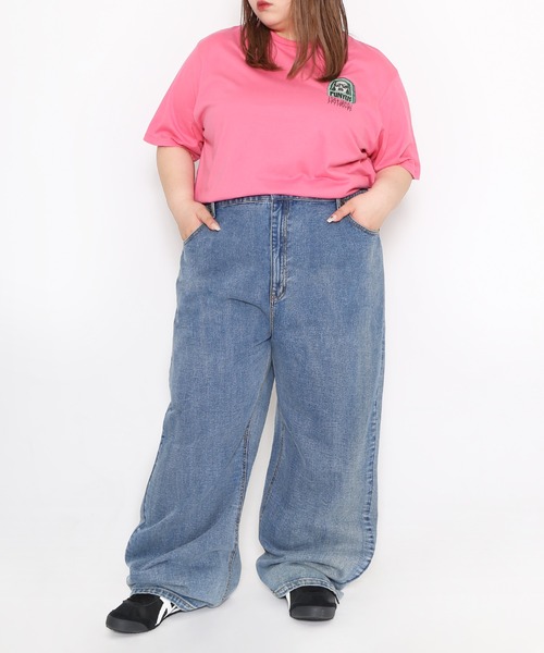 PUNYUS(プニュズ)の「デニムバギーパンツ(デニムパンツ・レディース・ライトインディゴブルー/ブラック・1/2/3/4)」の22枚目の写真