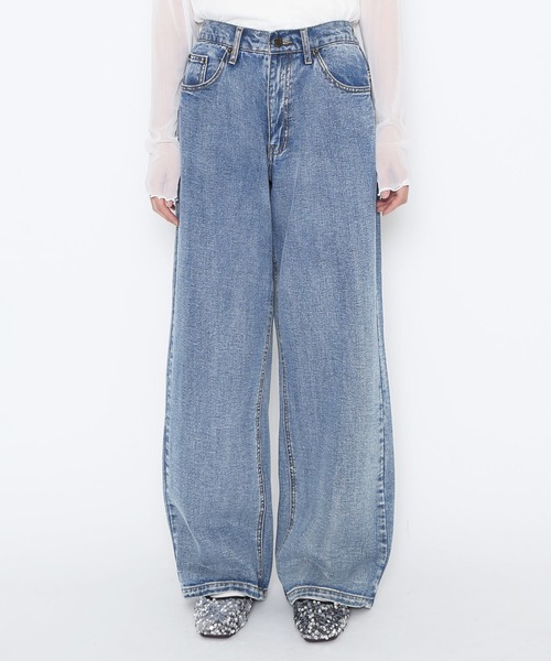 PUNYUS(プニュズ)の「デニムバギーパンツ(デニムパンツ・レディース・ライトインディゴブルー/ブラック・1/2/3/4)」の12枚目の写真