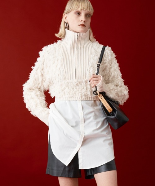 Solace（ソレイス）の「ハーフジップフリンジショートニット（ニット/セーター・レディース・ホワイト/ブラック・FREE）」の2枚目の写真