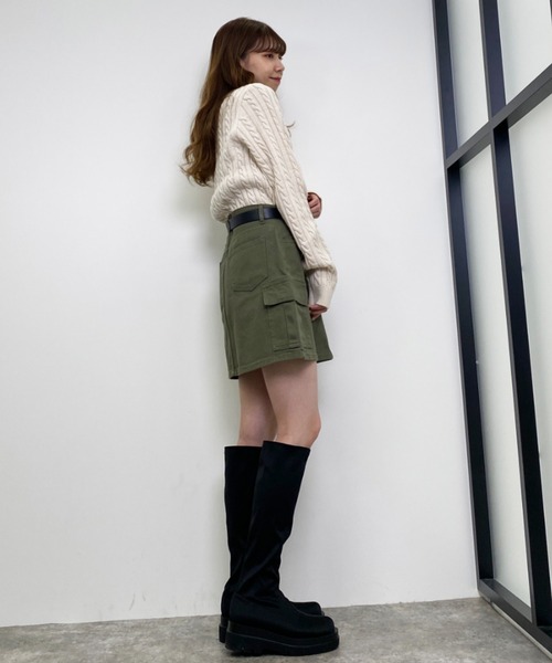 INGNI（イング）の「胸刺しゅうケーブルニット（ニット/セーター・レディース・ブラック/グリーン/アイボリー/ベージュ・M）」の9枚目の写真