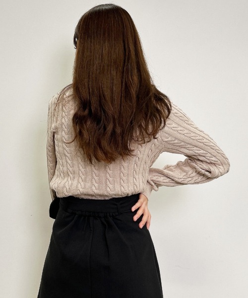 INGNI（イング）の「胸刺しゅうケーブルニット（ニット/セーター・レディース・ブラック/グリーン/アイボリー/ベージュ・M）」の16枚目の写真
