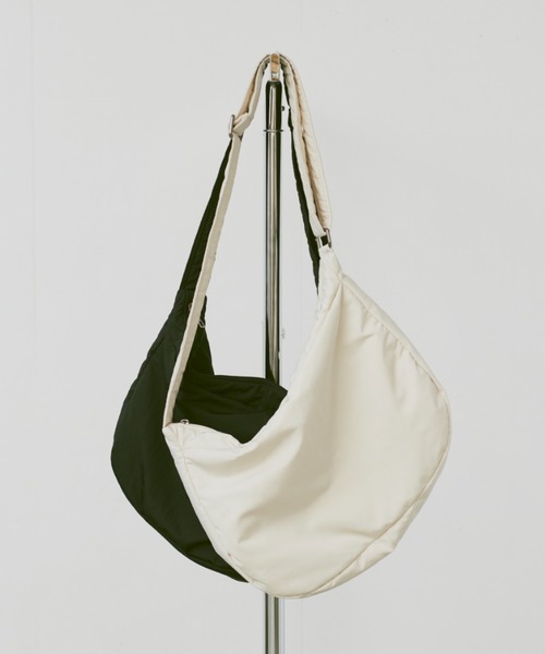 flaner（フラネ）の「nylon shoulder bag/ナイロンショルダーバッグ（ショルダーバッグ・レディース・ホワイト/ブラック・FREE）」の7枚目の写真