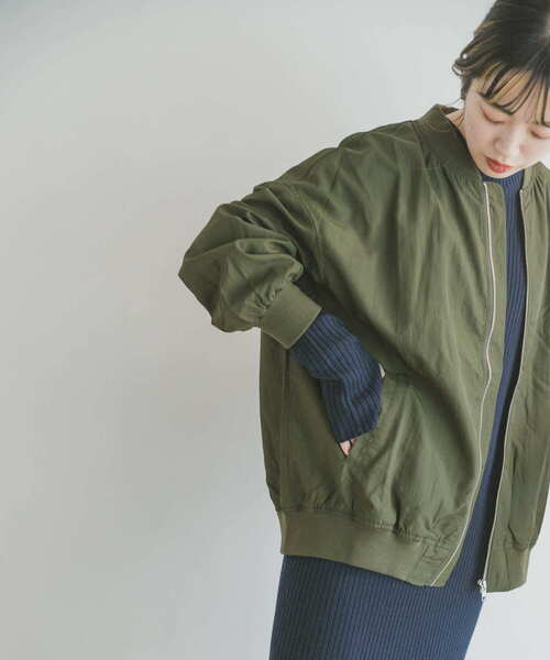 ITEMS URBANRESEARCH(アイテムズ アーバンリサーチ)の「ナイロンリブブルゾン(ブルゾン・レディース・ホワイト系その他/ブラック/カーキ・FREE)」の18枚目の写真