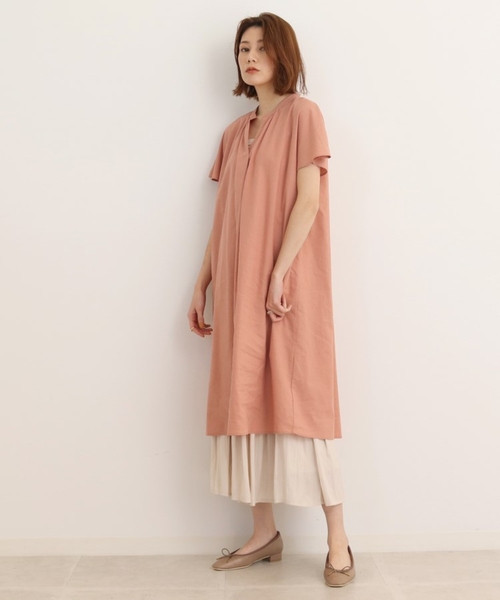 SHOO・LA・RUE(シューラルー)の「◆【UVカット/抗菌防臭/吸水速乾】大人のためのフレンチリネンブレンド ワンピース(ワンピース・レディース・ブルー/ブラック系2/アイボリー系2/ブルー系7/ピンク系/ブラック/ライトブルー/グリーン/イエロー・00)」の1枚目の写真