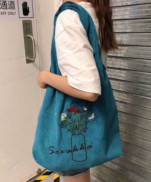 EPICKS（エピックス）の「フラワー刺繍ベロアトートバッグ（トート