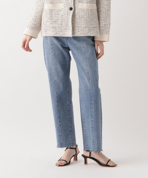 A part by（アパートバイ）の「リメイクテーパードデニム（デニムパンツ・レディース・ライトブルー/ネイビー・MEDIUM/LARGE）」の7枚目の写真