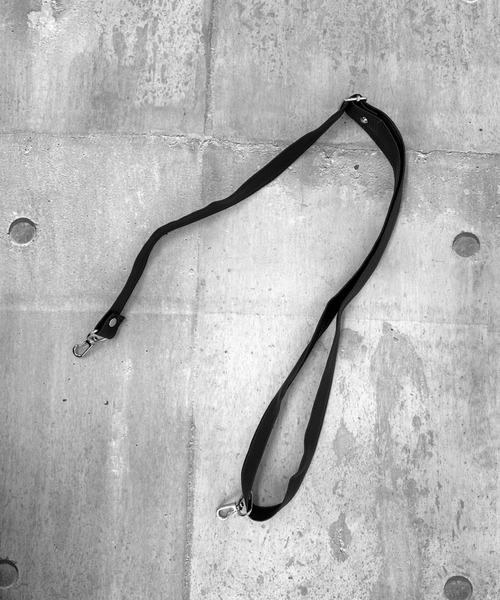 LVEU.（ラブユ.）の「【LVEU.】2way巾着ショルダーバッグ / バッグ 鞄 BAG 巾着 ショルダー ハンドバッグ 2way 合皮  合皮 ブラック オフホワイト（ショルダーバッグ・レディース・オフホワイト/ブラック・FREE）」の8枚目の写真