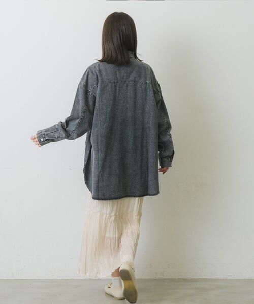 RETRO GIRL（レトロガール）の「ドット釦デニムSH（シャツ/ブラウス・レディース・ブルー/ブラック/ケミカルウォッシュ・FREE）」の7枚目の写真