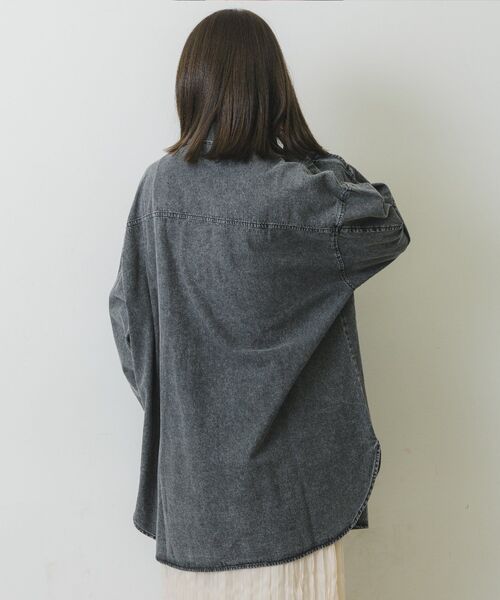 RETRO GIRL（レトロガール）の「ドット釦デニムSH（シャツ/ブラウス・レディース・ブルー/ブラック/ケミカルウォッシュ・FREE）」の10枚目の写真