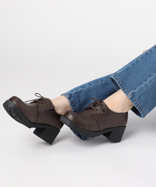 cs T&P(シーエスティーアンドピー)の「レースアップマニッシュシューズ(パンプス・レディース・アイボリー/ダークブラウン系8/ブラック・22.5cm/23.0cm/23.5cm/24.0cm/24.5cm/25.0cm)」の19枚目の写真